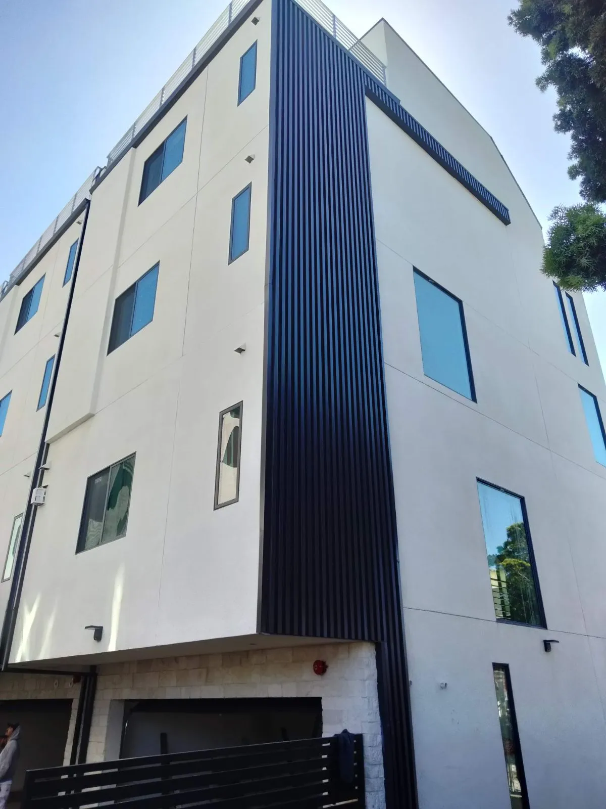 Commercial construction exterior metal package in Los Angeles, CA