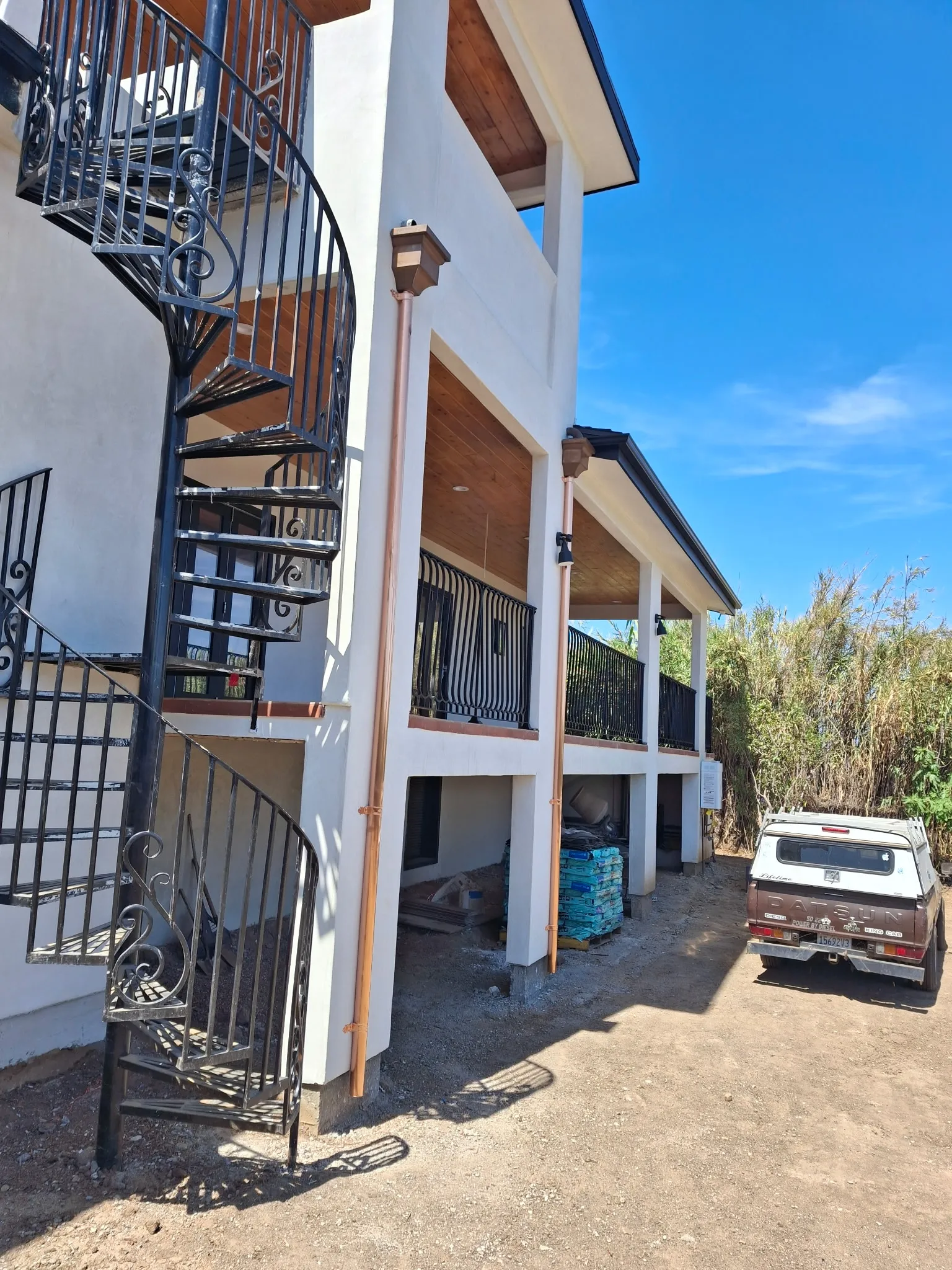 Multifamily copper downspout system in Burbank, CA
